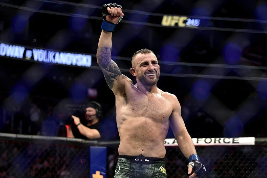 Alexander Volkanovski x Brian Ortega