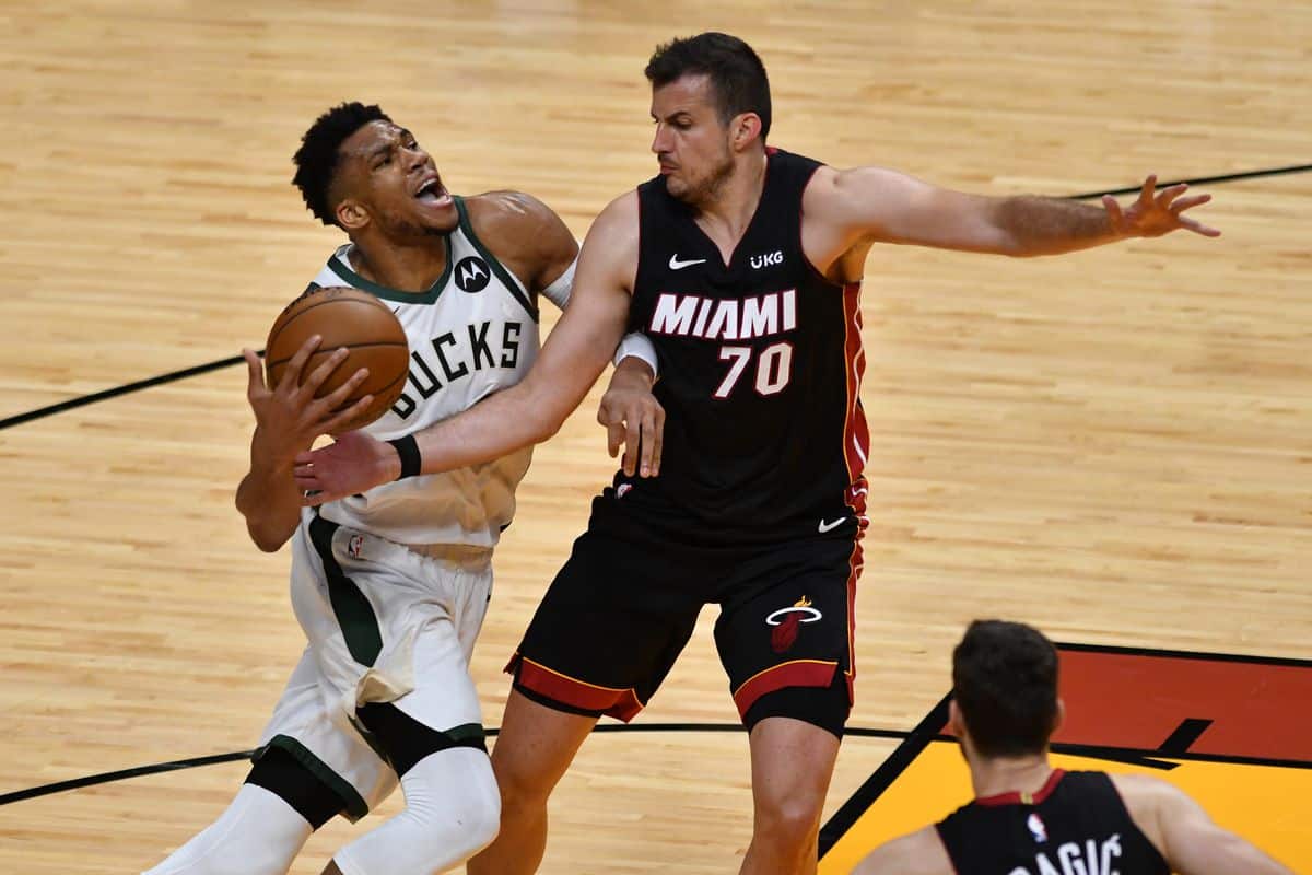 Milwaukee Bucks x Miami Heat - probabilidades de aposta e previsão do jogo