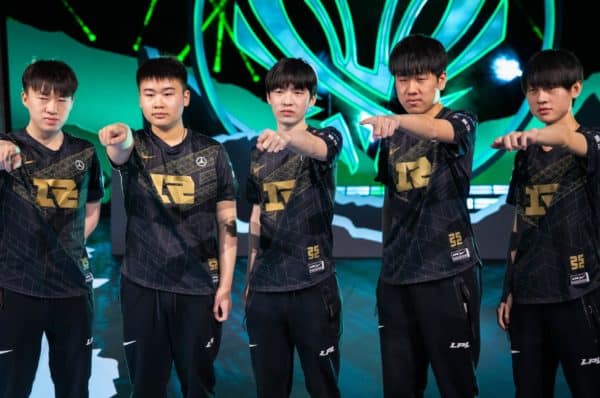 Royal Never Give Up vs. EDward Gaming – Betting odds and Preview