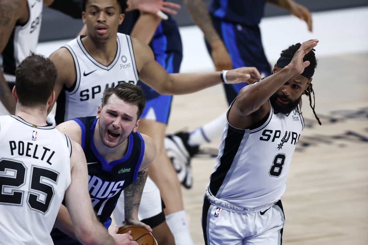 San Antonio Spurs vs Dallas Mavericks NBA Season Odds & Free Pick
