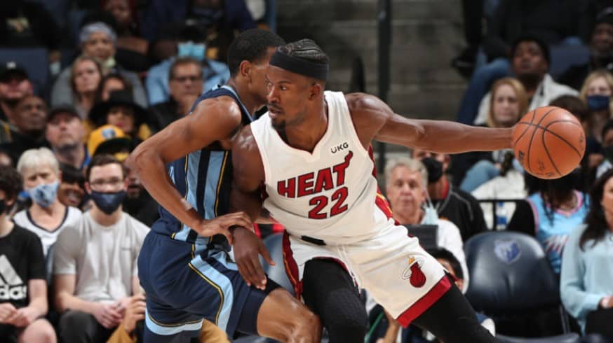 Memphis Grizzlies vs Miami Heat Probabilidades y elección gratuita de la temporada de la NBA