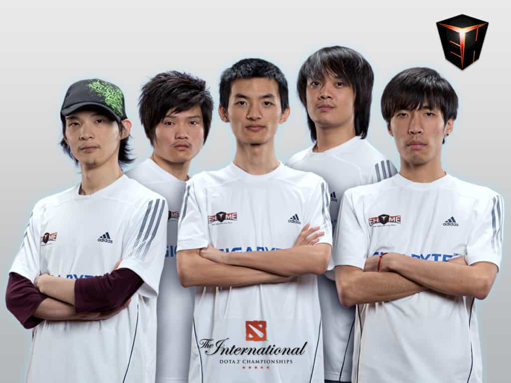 EHOME x Invictus Gaming