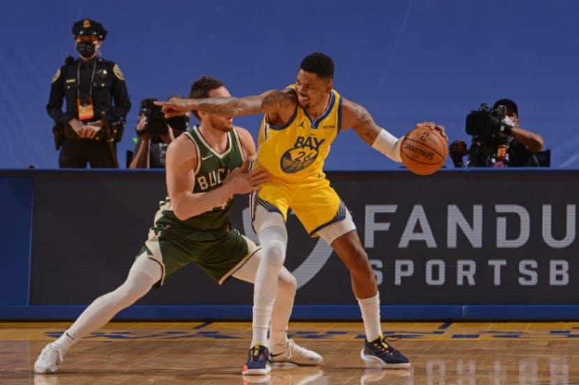 Golden State Warriors vs Milwaukee Bucks 2021 22 NBA Temporada Odds e escolha grátis