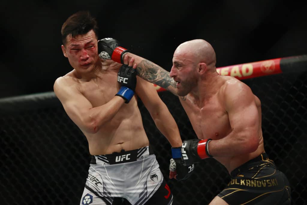 UFC 273