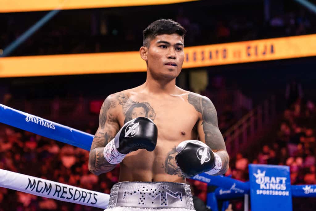 Mark Magsayo vs. Rey Vargas