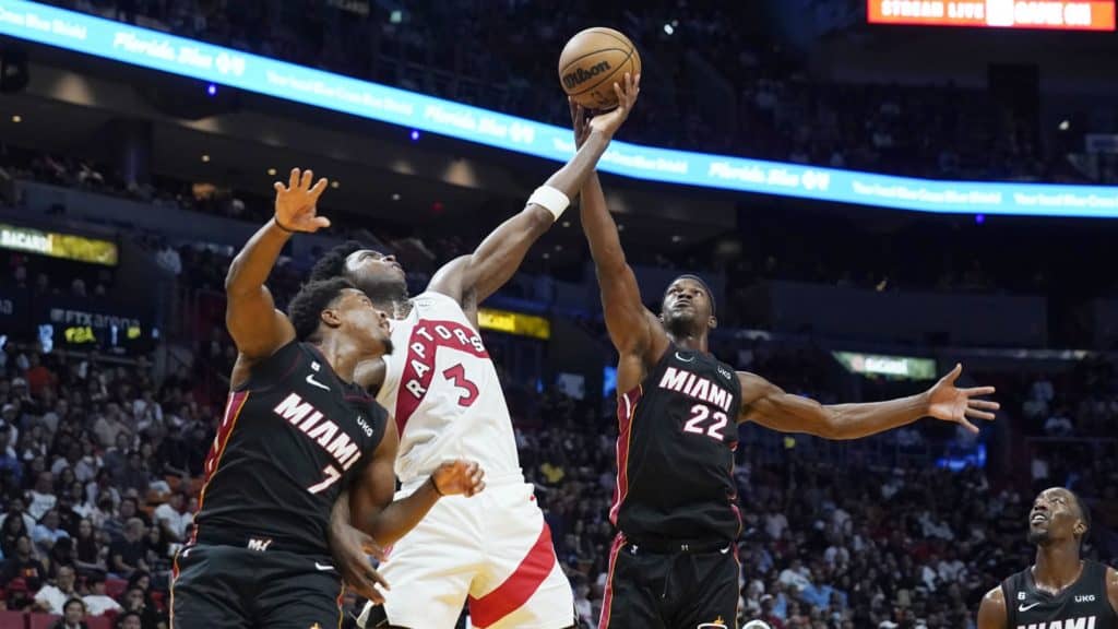 Calor vs. Raptors
