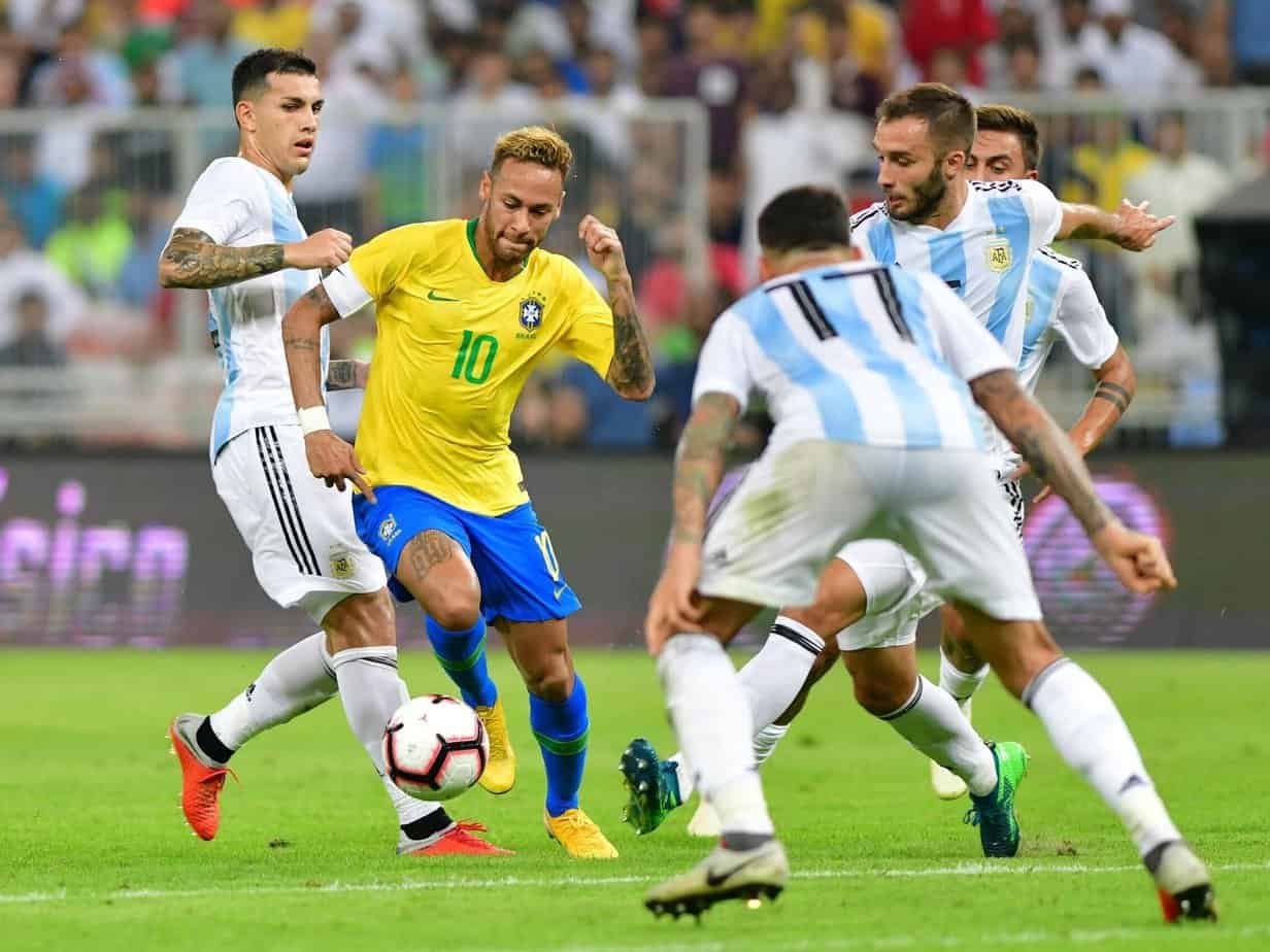 Probabilidades de aposta Brasil x Argentina e escolha grátis