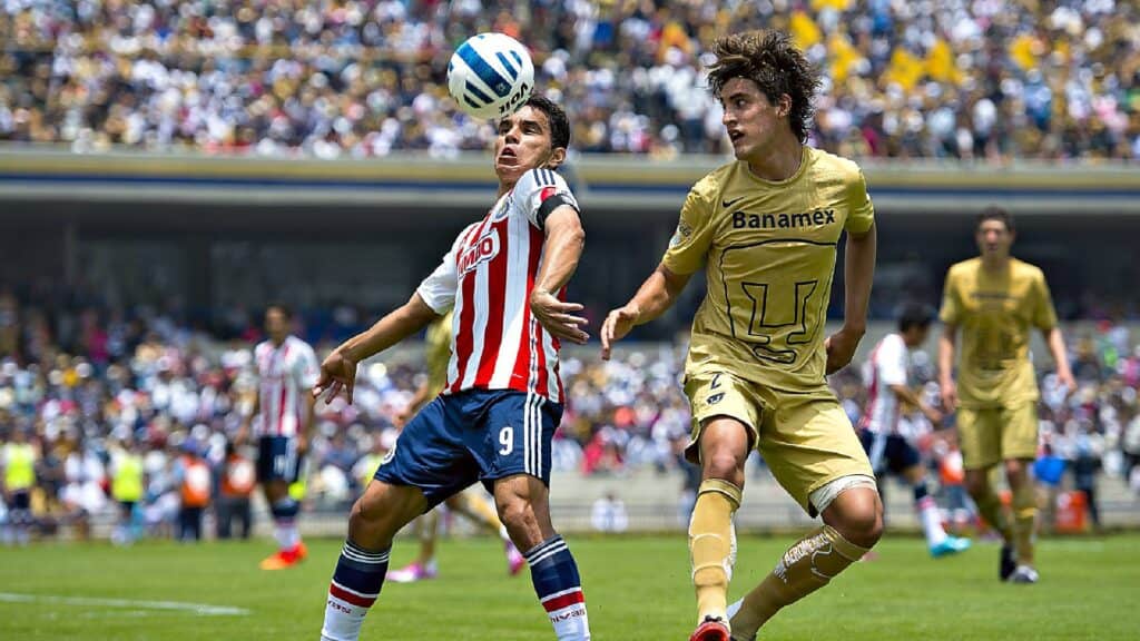 Pumas x Chivas