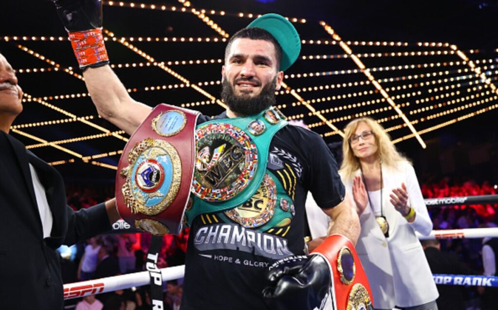 Artur Beterbiev vs Callum Smith