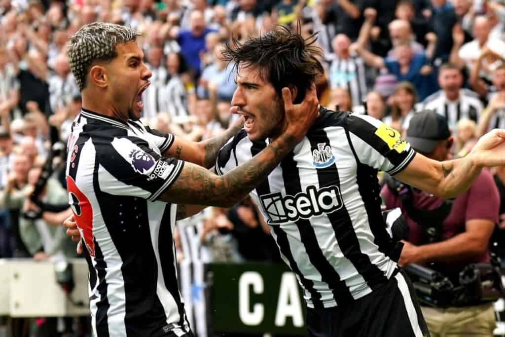 Aston Villa x Newcastle