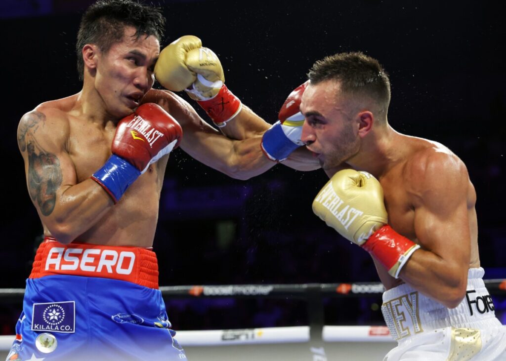 Jason Moloney contra Saúl Sánchez