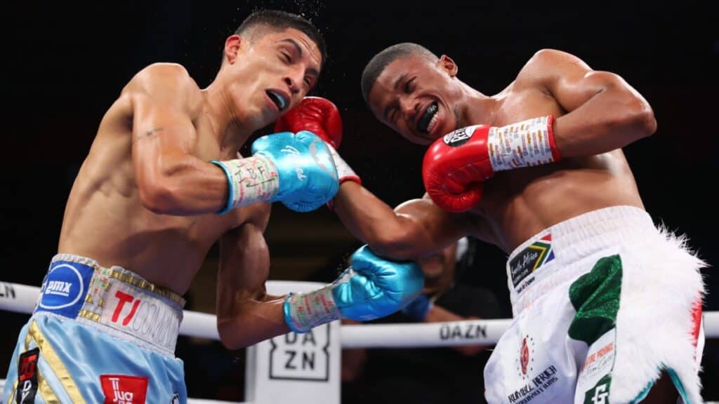 Adrian Curiel vs. Sivenathi Nontshinga
